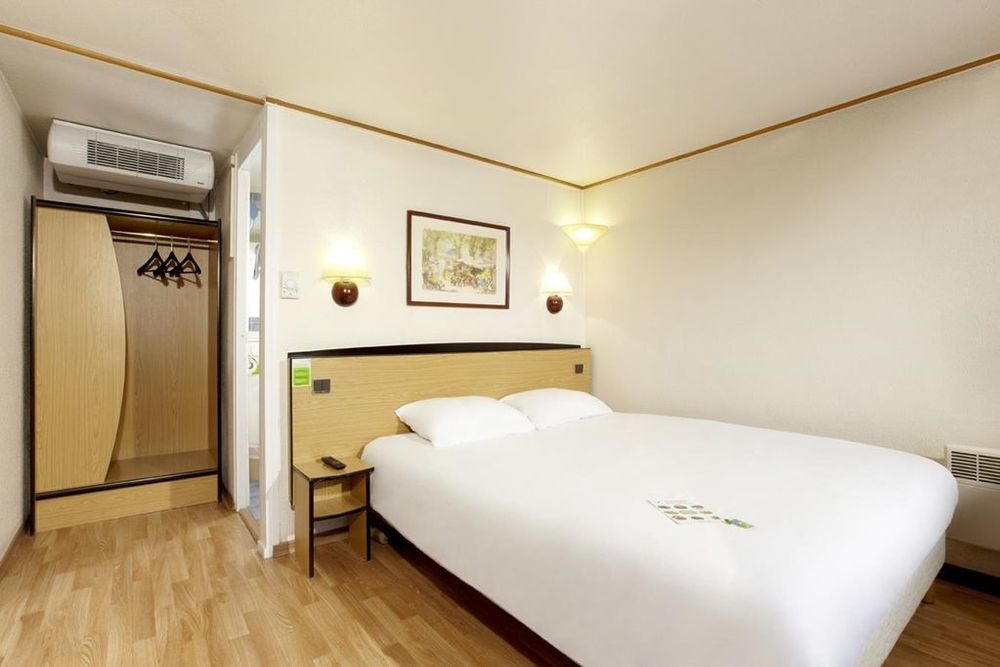 Hotel Campanile Avignon Sud - Montfavet la Cristole Camera foto